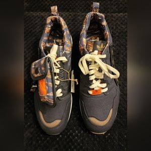 ADIDAS ZX 8000 OUT THERE